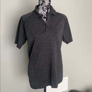 Lululemon t shirt